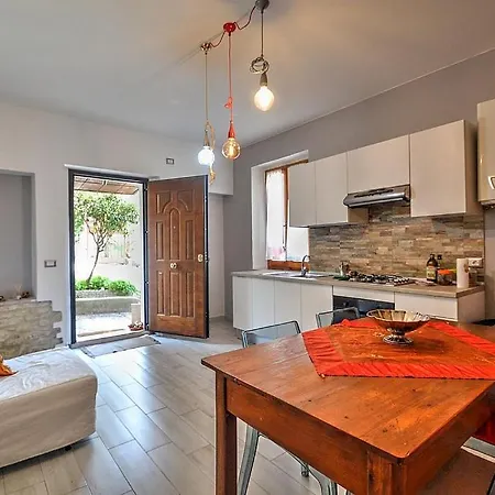 I Cappuccini Sleeps 4 Wifi شقة *